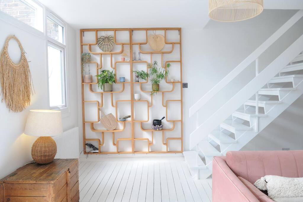 Light Filled Mid- Century 3 Bed Cottage In Dulwich London Eksteriør bilde