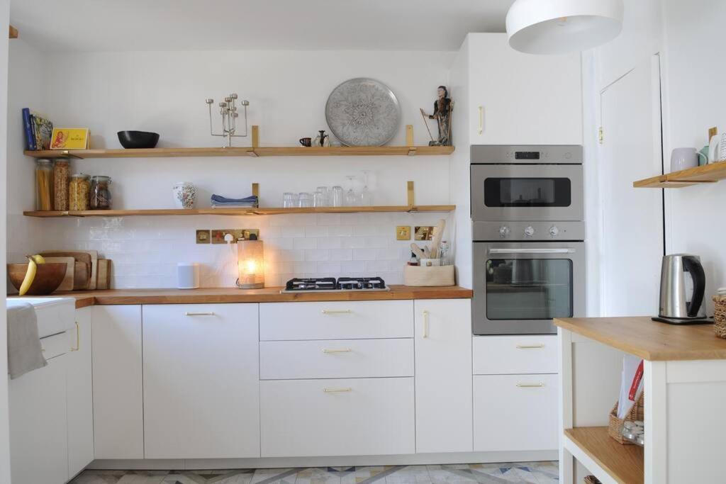 Light Filled Mid- Century 3 Bed Cottage In Dulwich London Eksteriør bilde